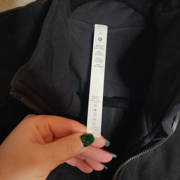 Lululemon Black Quilted Calm Jacket Size 6 Soft Cotton Athleisure Active Cozy - Picture 14 of 16